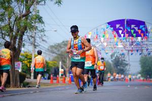 BIB: 40833
                            <button type="button" onclick="openModal(10096994)" class="btn btn-primary btn-sm float-right btn-popup" data-toggle="modal" data-target=".modal-high-quality">
                        <i class="fas fa-shopping-cart"></i> Add to Cart
                    </button>
                                            <button type="button" onclick="isThisMe(10096994, true)" class="btn btn-success btn-sm float-right btn-popup btn-isme hidden" data-toggle="tooltip" data-placement="bottom" title="นี่คือรูปของคุณใช่ไหม คลิกที่นี่เพื่อเอาเข้าอัลบั้ม">
                        <i class="fas fa-plus"></i> Add to album
                    </button>
                    <button type="button" onclick="isThisMe(10096994, false)" class="btn btn-warning btn-sm float-right btn-popup btn-isnotme hidden">
                        <i class="fas fa-ban"></i> Remove from album
                    </button>
